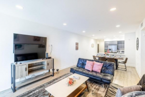 Fully furnished 3 Bedroom Apartment on Poinsettia Place apts